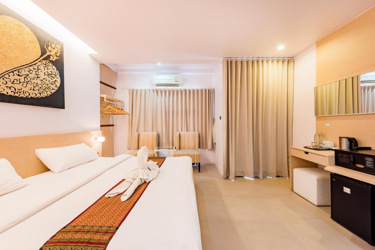 My Hotel Phuket Patong Buitenkant foto